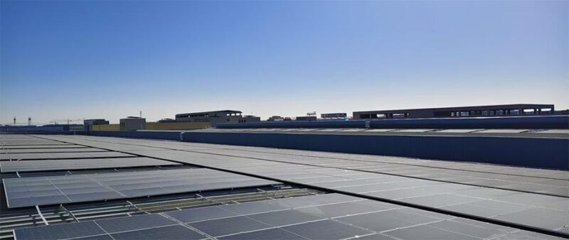 solar-panel-as-roof-choice-baufar
