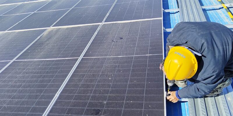 solar-panel-life-baufar