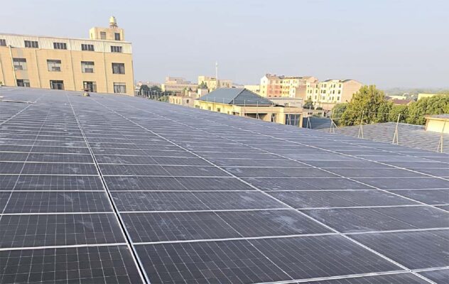 what-is-solar-panel-load-controller-baufar-01